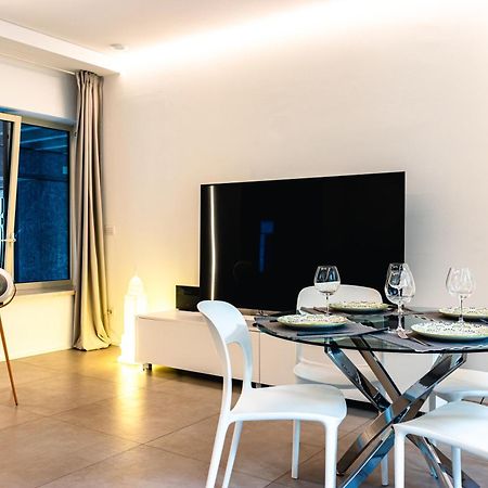White Roma - Elegant And Comfortable Turin Bagian luar foto