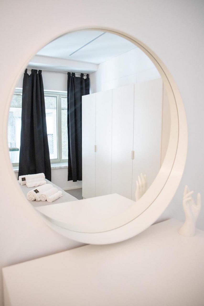 White Roma - Elegant And Comfortable Turin Bagian luar foto